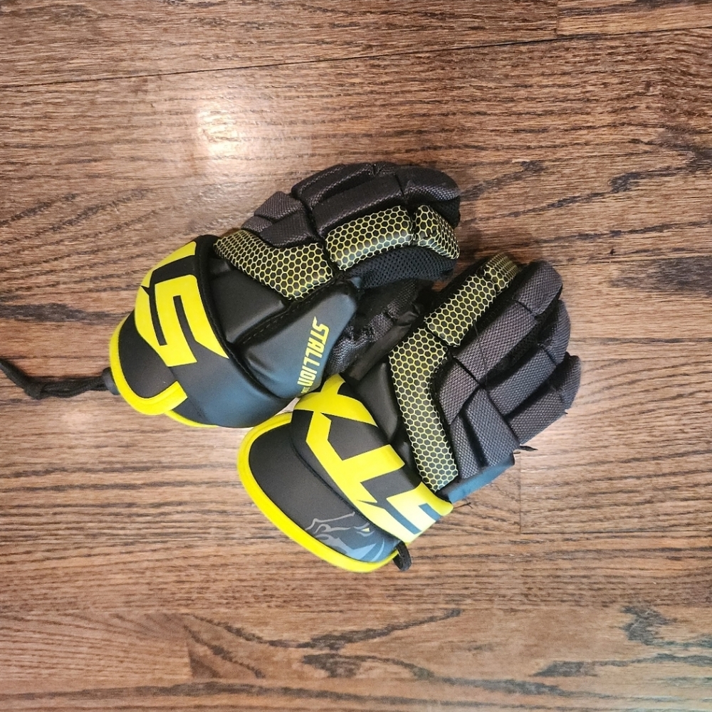 STX Lacrosse gloves